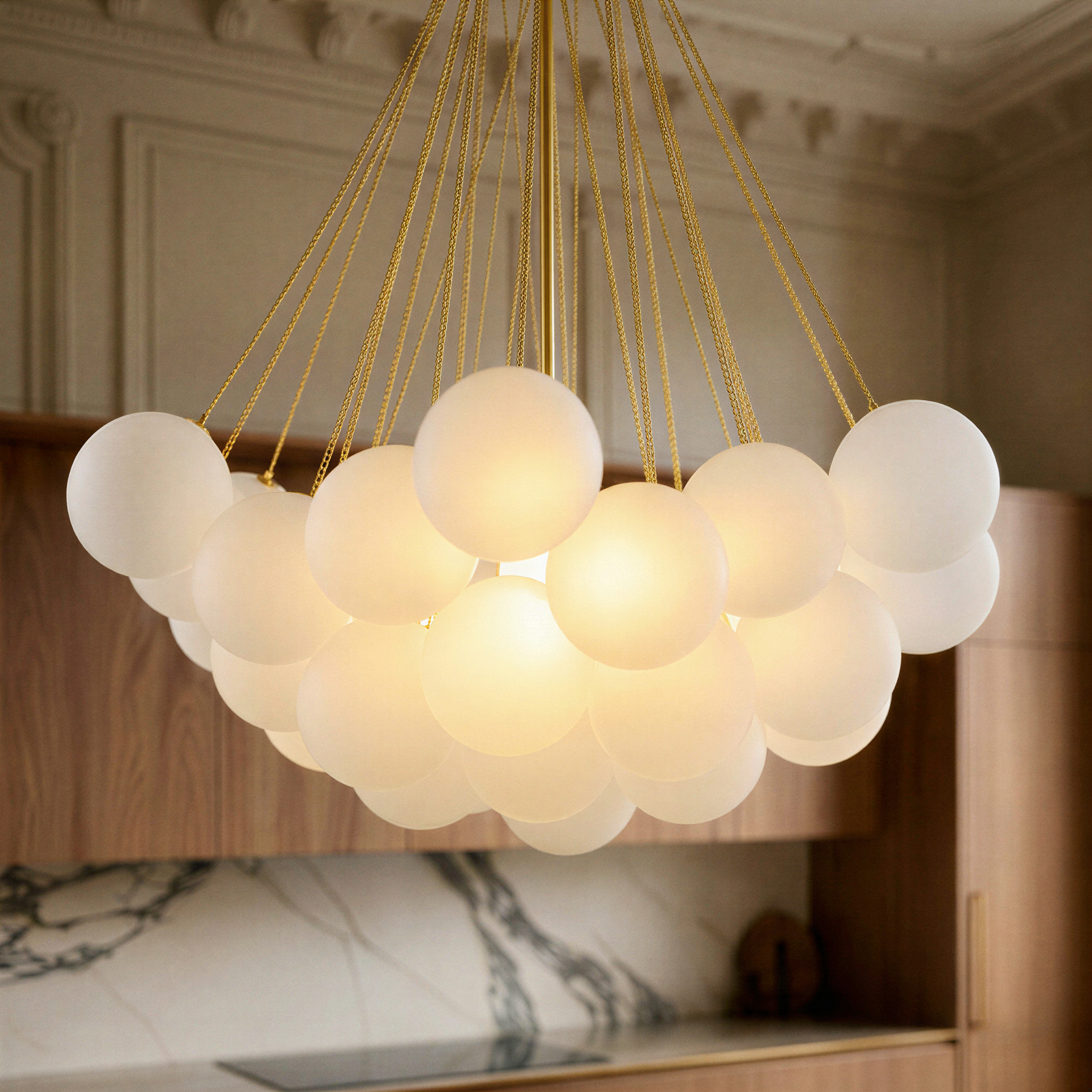 Creative Light Luxury Ball White Glass Bubble Post-modern Living Room Pendant Lamp